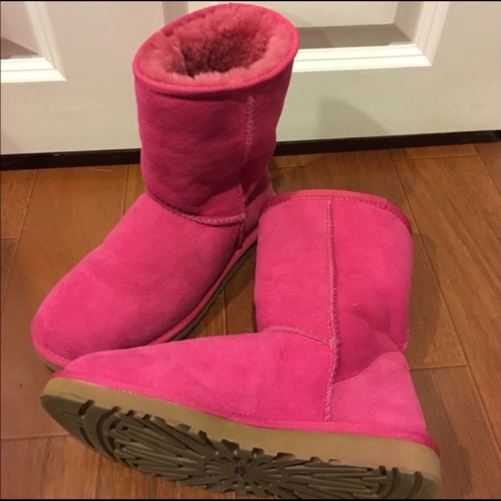 Uggs Classic Short Raspberry/Berry - Picture 3 of 8